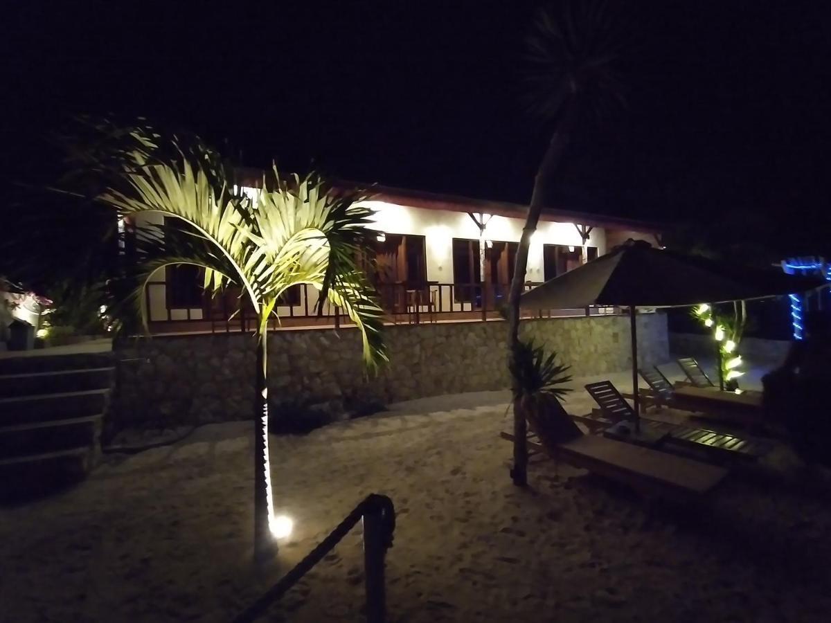 Double'A Beach House نوسا ليمبونغان المظهر الخارجي الصورة